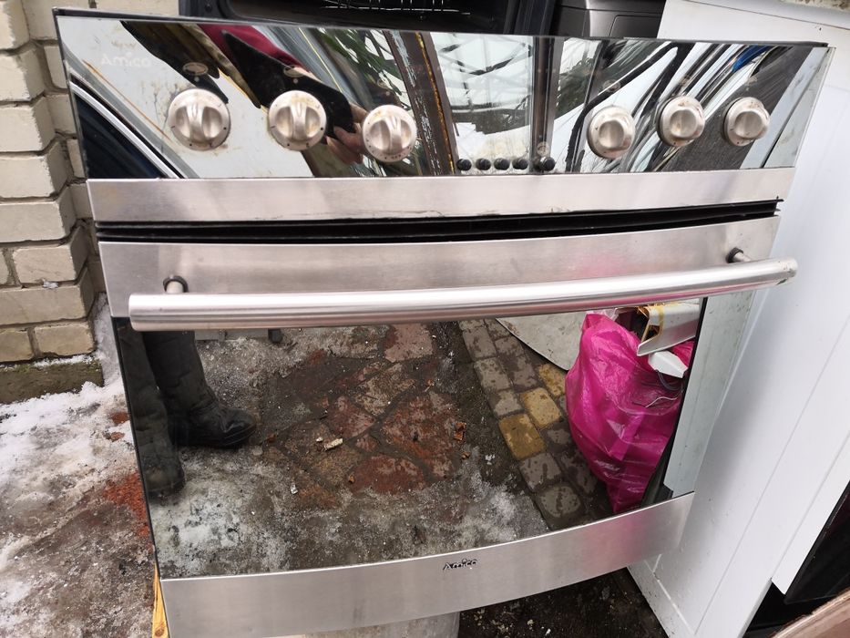 Продам духовку електрину