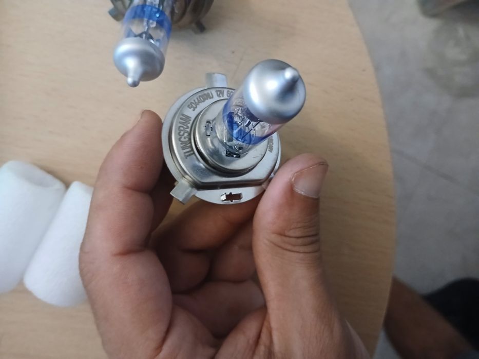 Lâmpadas H4 12V 60/55W branco /azulado– Automóvel