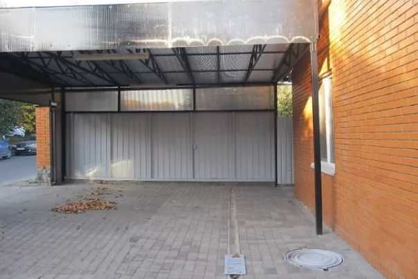 Півбудинку на Таращанському масиві