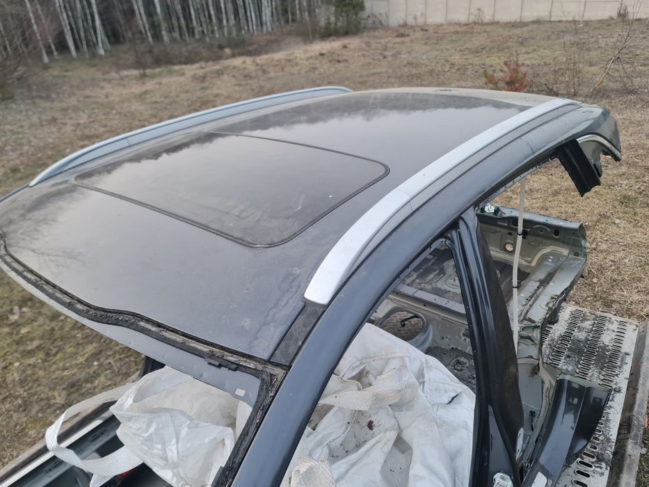 Cwiartka prog slupek dach pas tylny wanna kia niro .