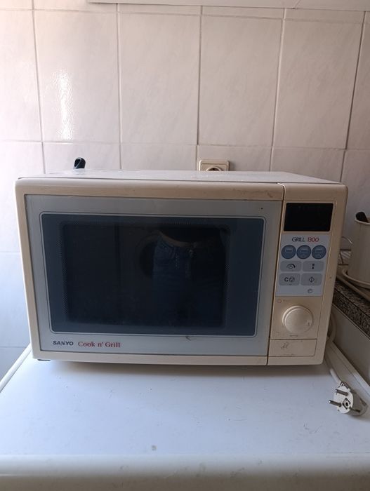 Microondas Sanyo504459563044720640