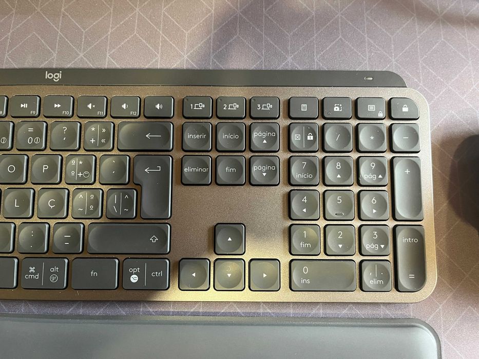 Teclado Logitech e Rato Logitech MX Keys S Bluetooth Graphite (PT) Usado 1 semana