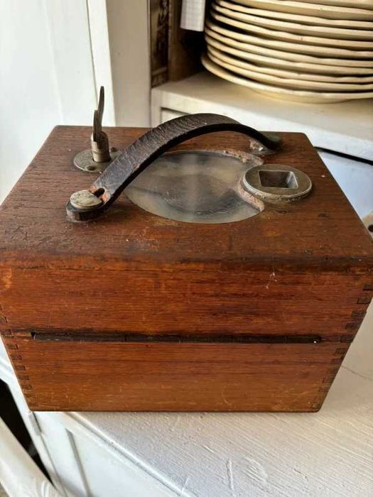 Relógio antigo chegada de pombos