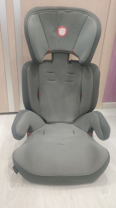Продам дитяче автокрісло lionelo