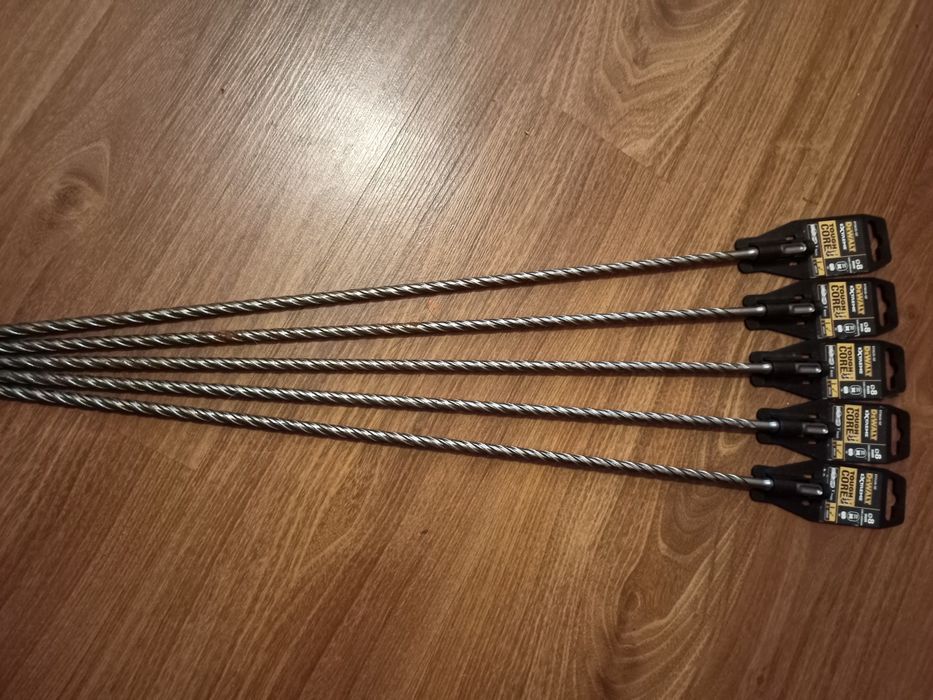 Бур DeWalt ф8/600,молотки