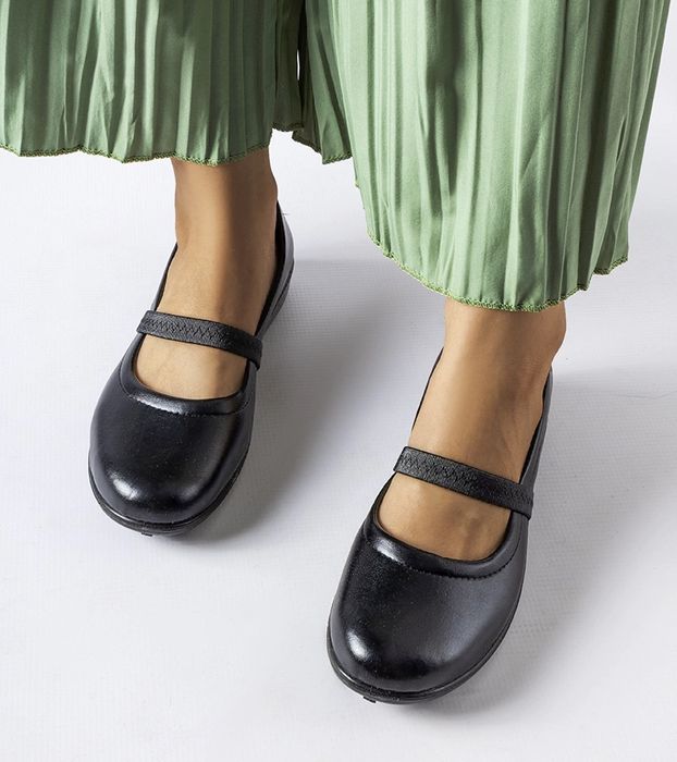 Czarne baleriny na gumkę Oakland