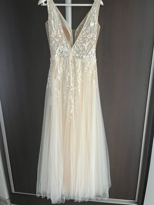 Suknia ślubna model