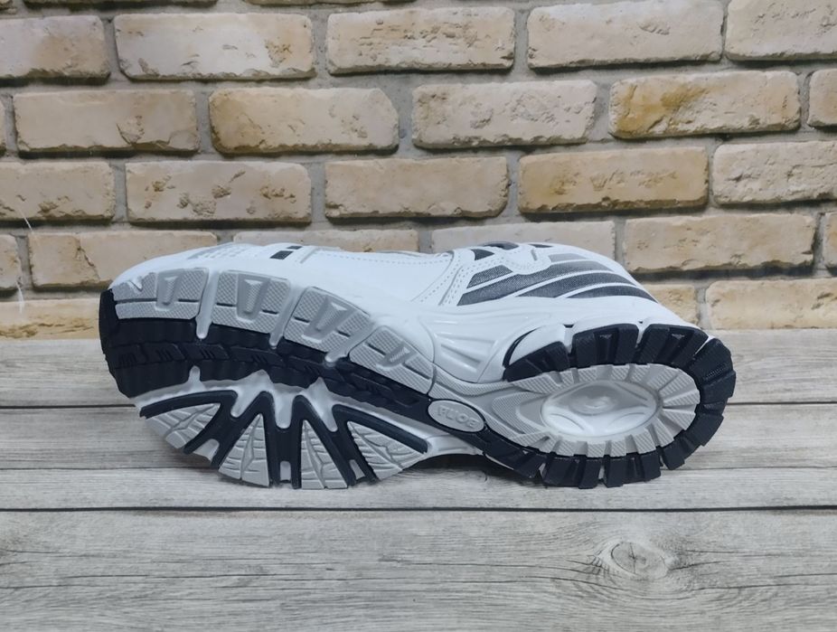 Белые летние мужские кроссовки Bona 973A  42.44р.p