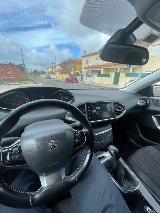 Peugeot 308 em boa forma