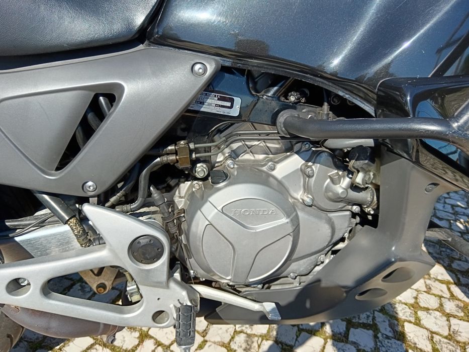 Honda Varadero 1000 ABS injeção ano 2005 irrepreensível