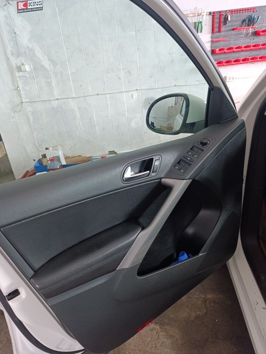 Продам автомобиль WW Тигуан R-lai