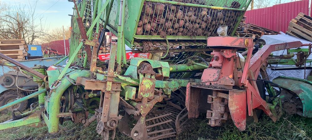 Комбайн для збору столового буряка