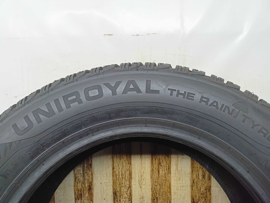 Uniroyal MS Plus 77 215/60/16 2016r. 99H Nowa (77)