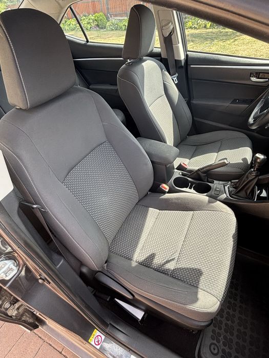 Toyota Corolla 1.6 benzyna 2016r. Salon Polska! Pewne auto serwisowane!