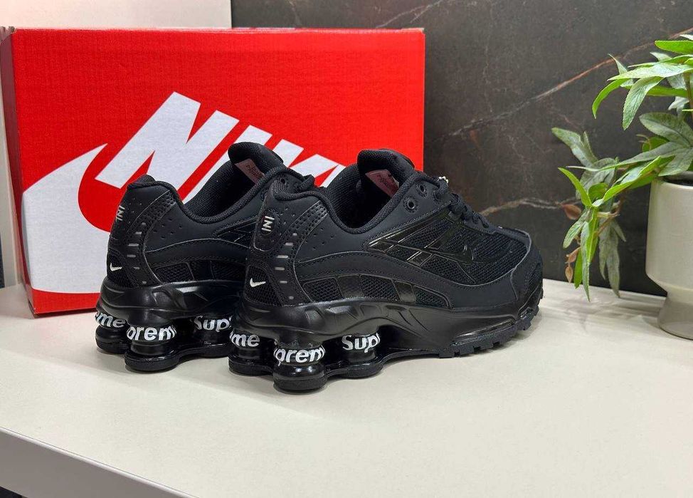 nike shox supreme 38 - купити чоловіче взуття - Ціна на OLX.ua