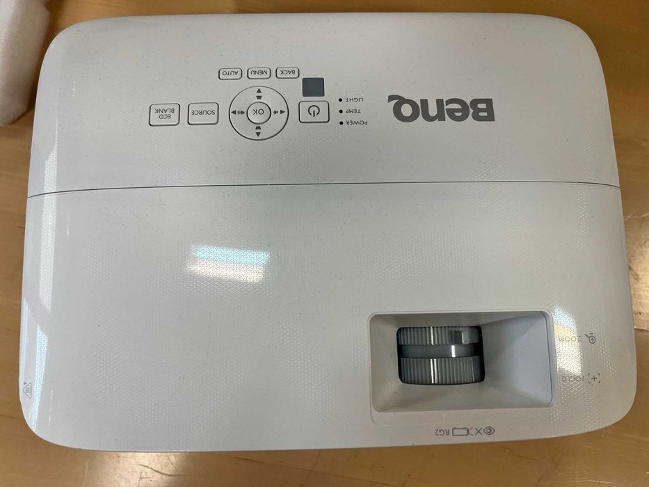 Projektor rzutnik Benq MW560 - mało używany
