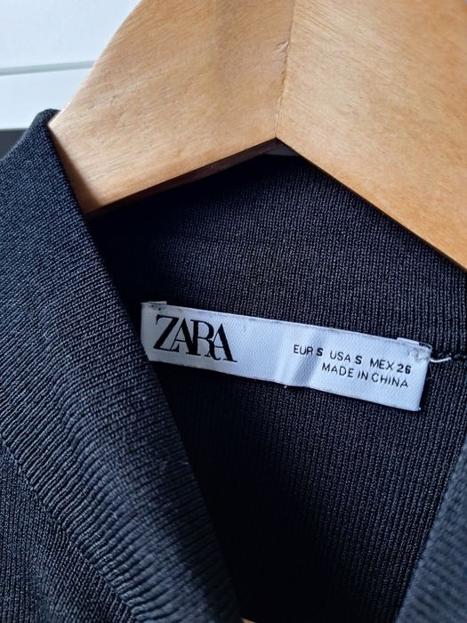 Sukienka czarna Zara