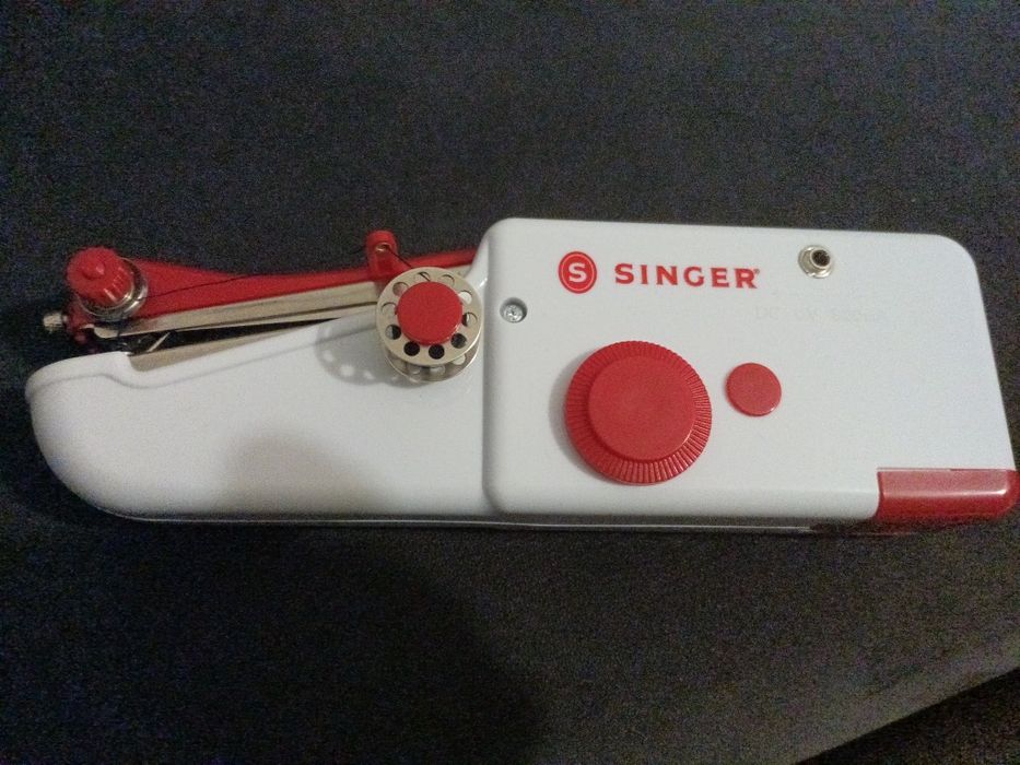 Maszyna ręczna do szycia Singer