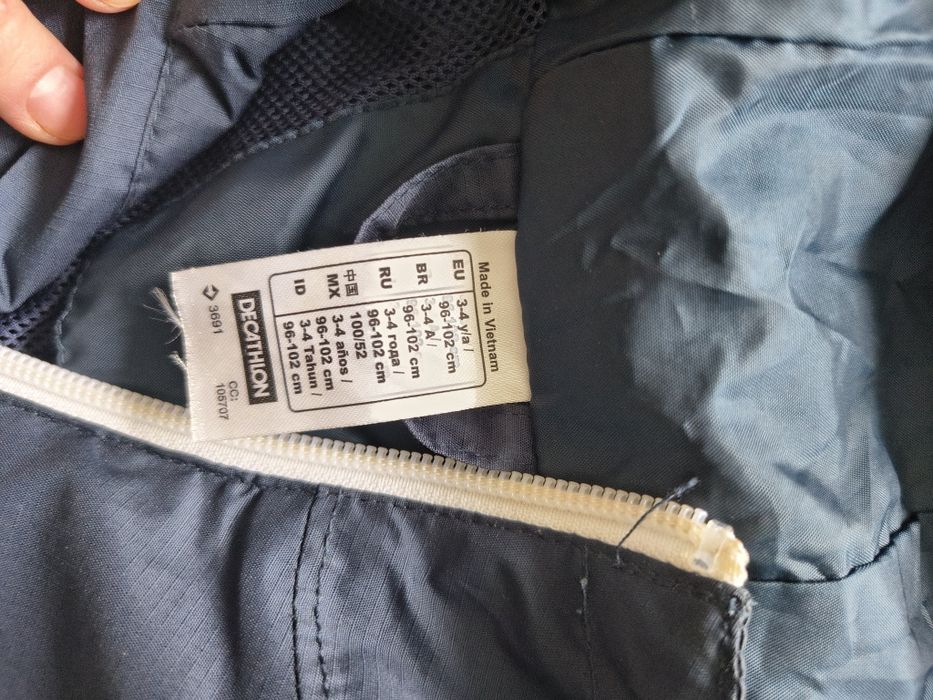 Kurtka wiatrówka Decathlon Quechua