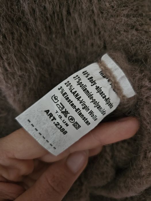 Beżowy sweter Zero assoluto alpaka wełna