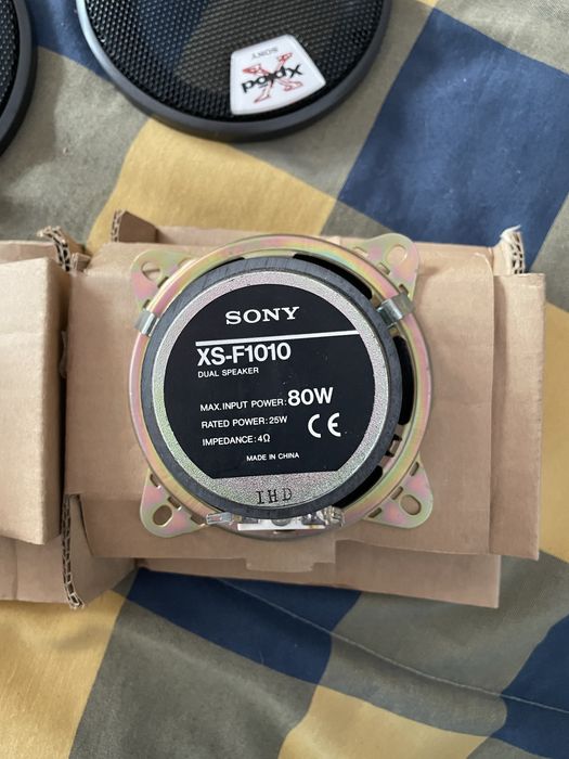 Colunas Sony XS-F1010