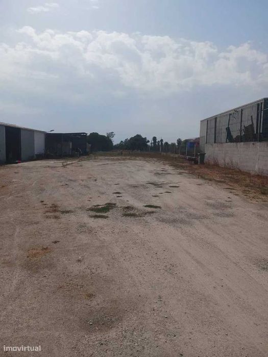 Terreno misto com excelente viabilidade de construção – Pinhal Novo