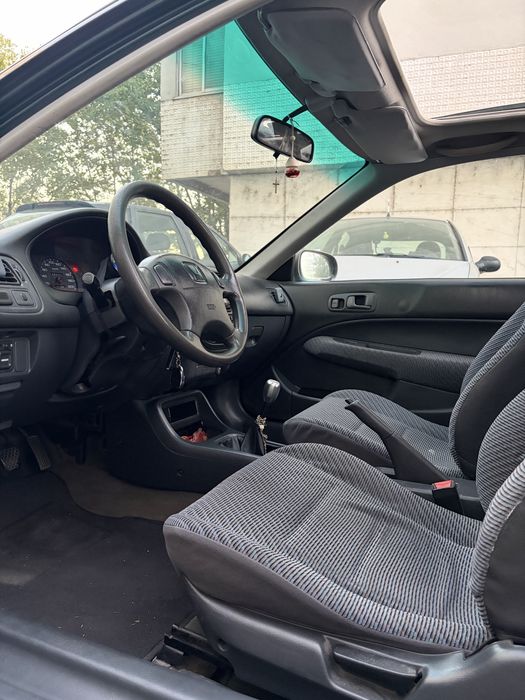 Honda  civic.