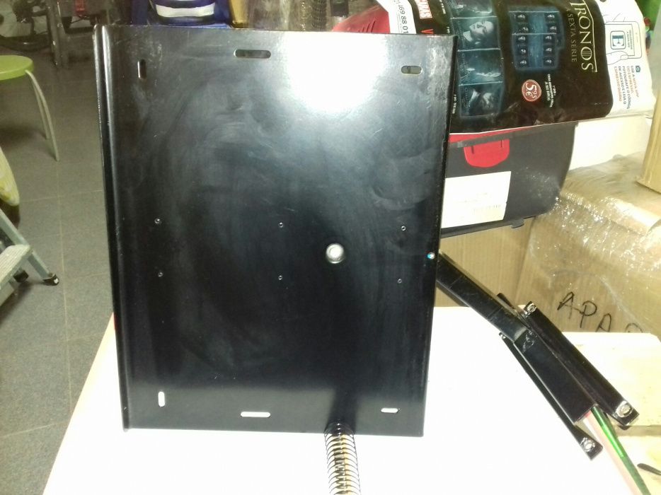 TV Mount (Old Model), Small!64741087671937120