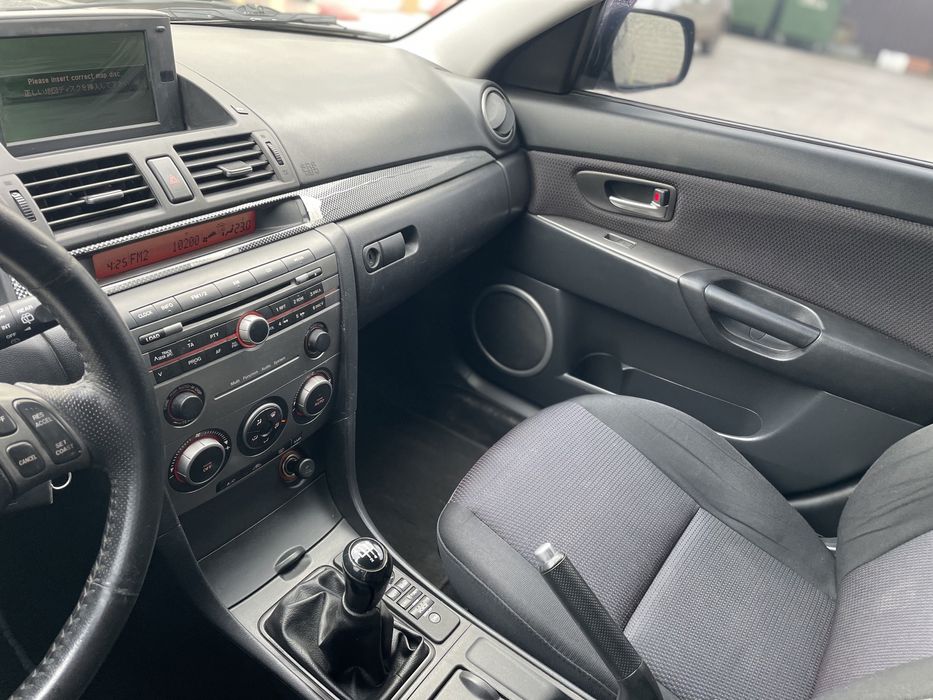 Продам Мазда 3  2.0 дизель