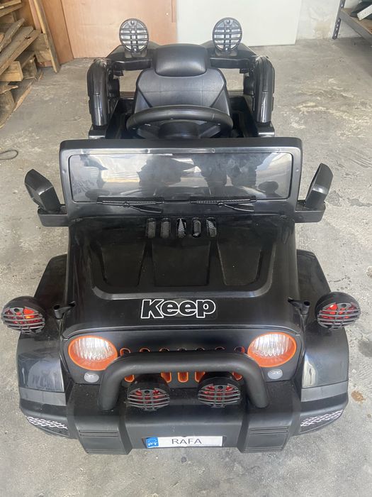 Jipe elétrico infantil “Keep” – em ótimo estado, pronto a usar.