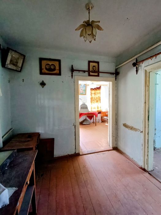 Будинок в селі Івачків.