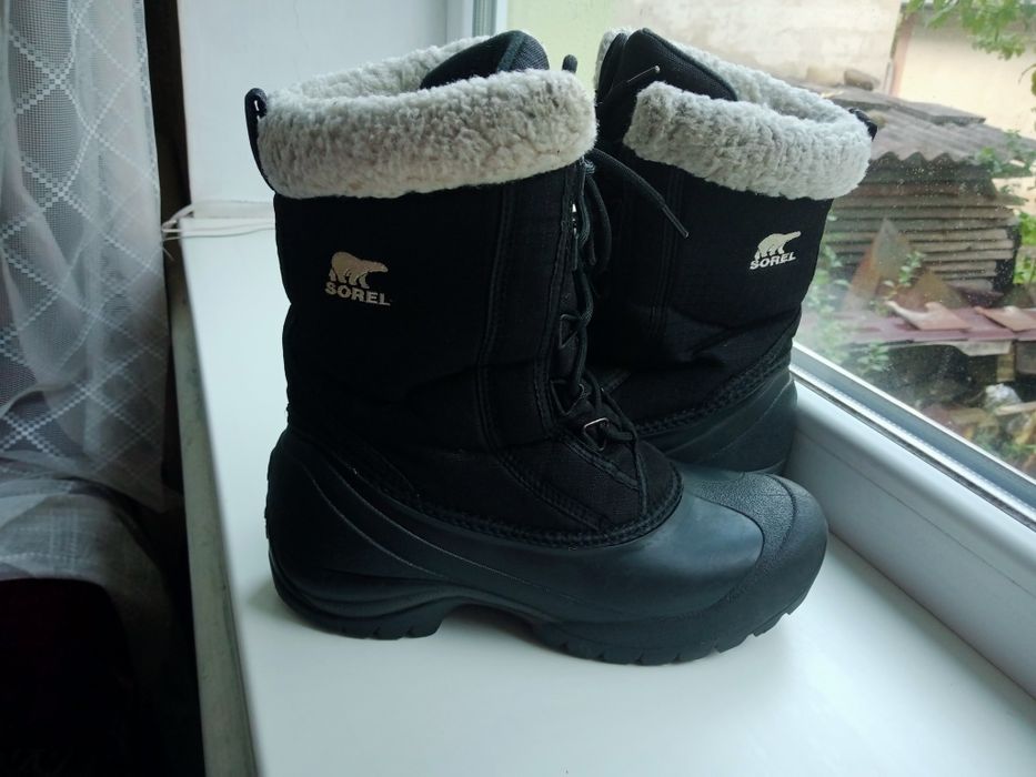 SOREL сноубутси,термочоботи зимові розм.40.Оригінал