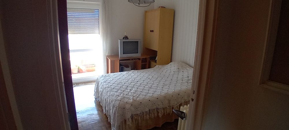 Alugo quartos no centro de Peniche