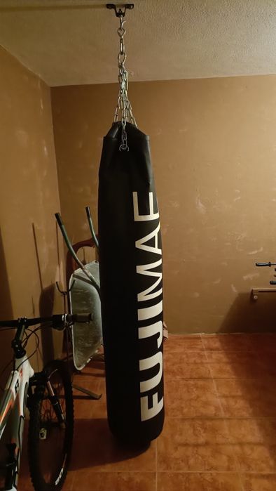 Saco de Boxe, Kickboxing, Muay Thai e etc.
