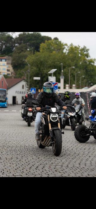Honda CB650R, akrapovic com 9500Km