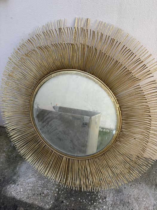 Espelho decorativo dourado