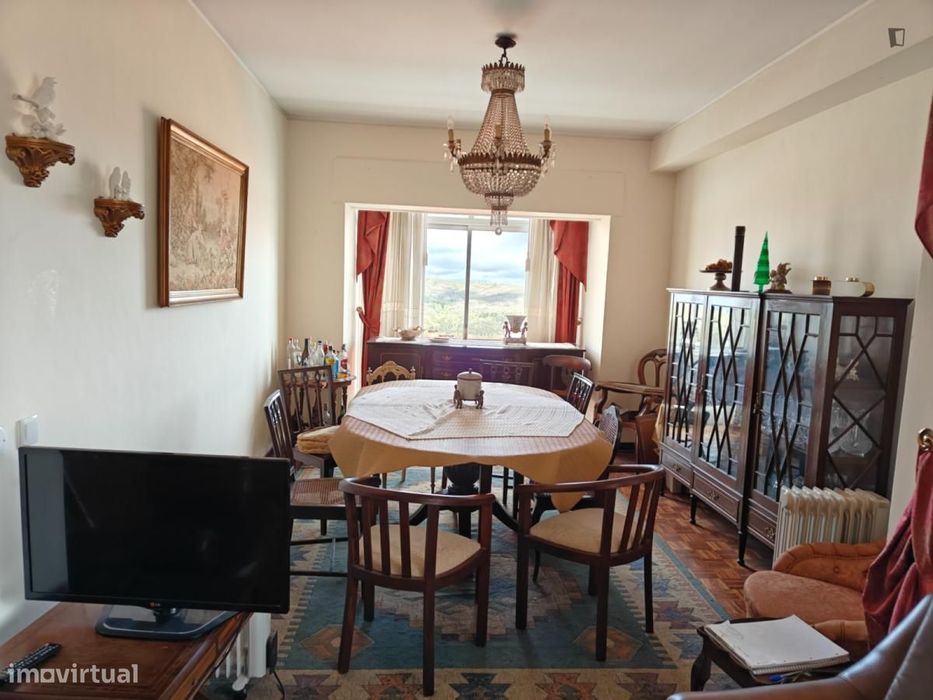 Apartamento com 5 quartos - localizado em Guarda