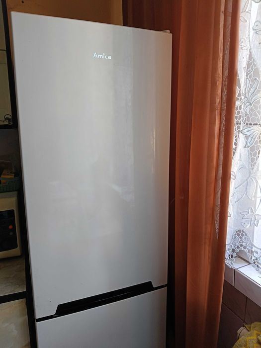 Lodówka  AMICA w bardzo dobrym stanie