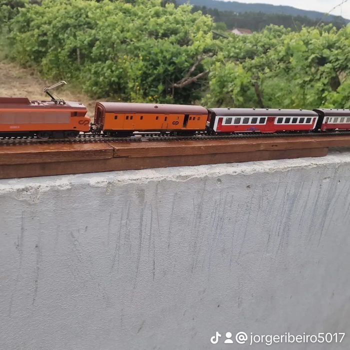 Vagons e locomotivas raras alta qualidade .