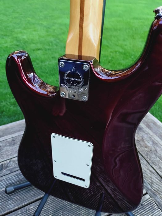 Fender American Standard Stratocaster HSS USA 2014 60th Anniversary Bordeaux Metallic