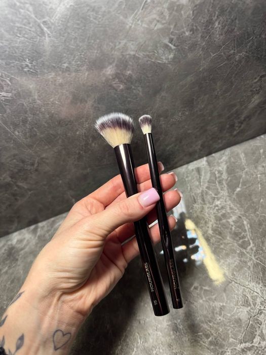 Пензлики для макіяжу Hourglass