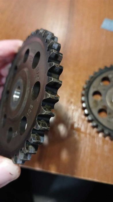 03C109571F VAG Шестерня распредвала