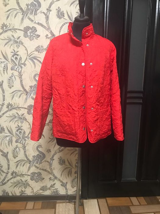 Розпродаю зимові та демисезонні курточки (вживані)