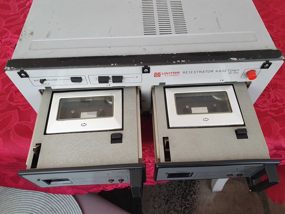 Stary zabytkowy rejestrator kasetowy magnetofon Unitra elmasz RK-1531