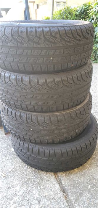 Pneus de Inverno Pirelli 205/55 R16