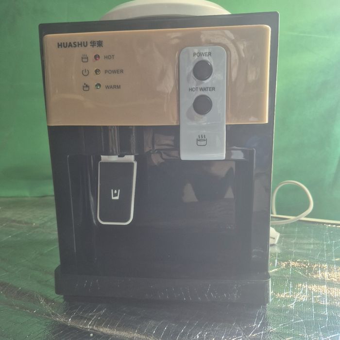 Elektryczny dystrybutor wody Ciepła i zimna woda