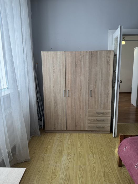 СВІТЛО Є.Центр міста.Біля басейну Карпатія.Подобово.Чудова затишна дво