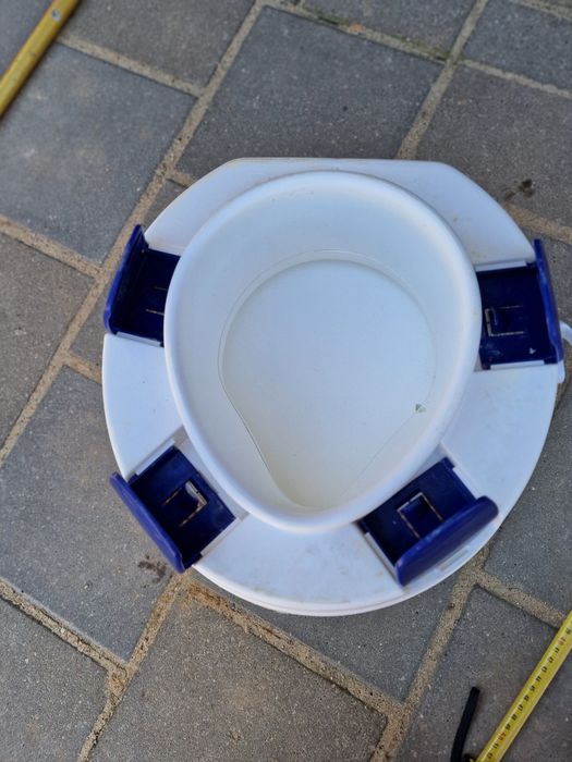 Turystyczna ubikacja