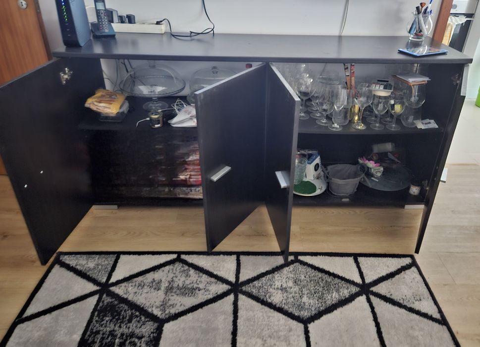 Aparador com arrumação ikea