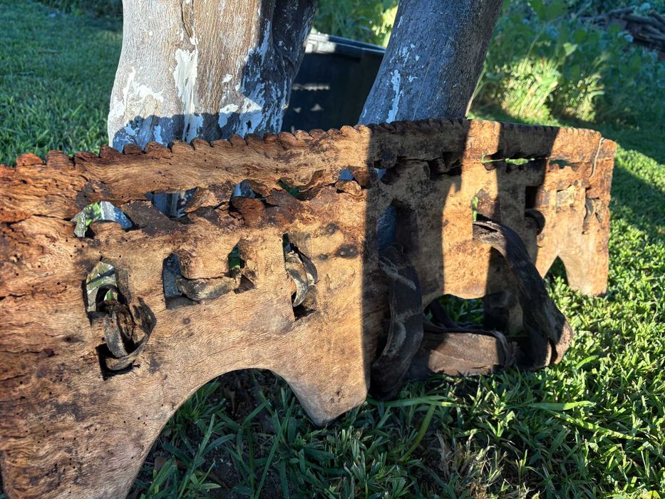 Canga de Bois em Madeira Trabalhada (Decoração Rústica / Etnografia)